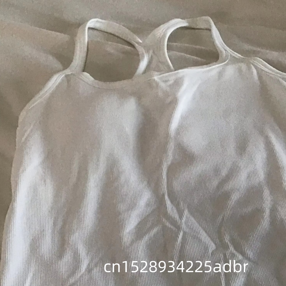 Reggiseno Sportivo Antiurto ad - Yoga Fitness Girl recensione e prezzo